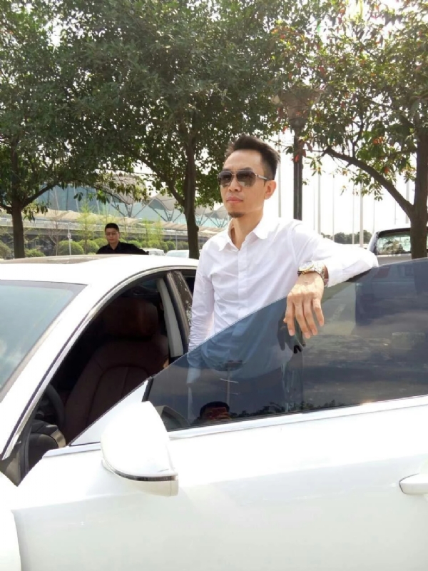 杨岳的第一张照片--基隆父母相亲团
